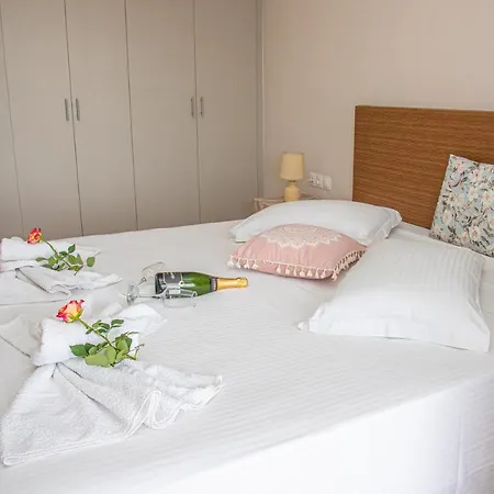 펜션 Nausika Corfu *